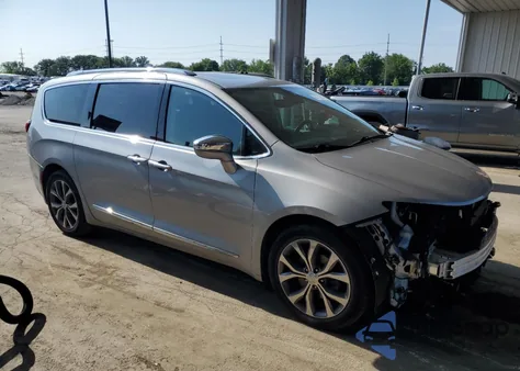 2018 Chrysler Pacifica Limited z USA, uszkodzony, nr VIN 2C4RC1GG6JR103633